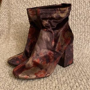 A New Day Velvet Fall boots size 8